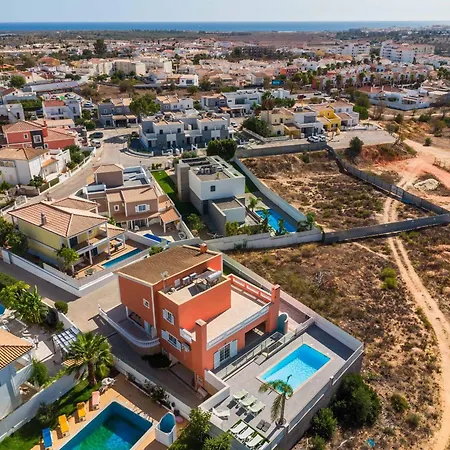 Villa Slv18 Piscina,9pax, Local Sossegado *